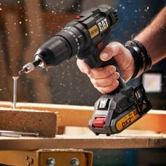 CAT DX155.1SET 18Volt/2.0Ah Li-ion Çift Akülü Profesyonel Şarjlı Darbeli Matkap + DA01901 32 Parça Vidalama Uç Seti