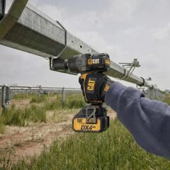 CAT DX7020.1 18Volt 4.0 Ah Çift Akülü Kömürsüz 700/880Nm Profesyonel Şarjlı Somun Sıkma + 10 Adet Lokma Ucu