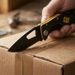 CAT DA980267 Kemer Askı Kancalı Şişe Açacaklı Katlanabilir 16CM Paslanmaz Çelik Siyah Kamp Çakısı